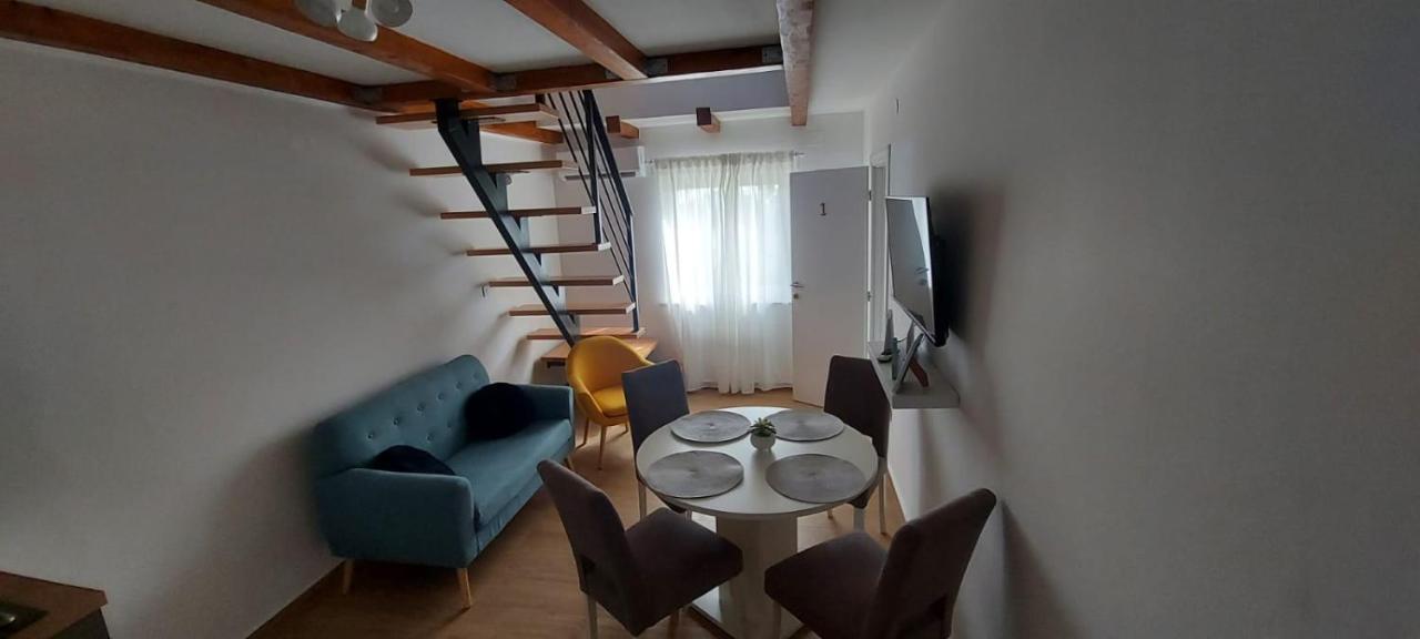 Apartments Lucky Lozovac Exterior foto